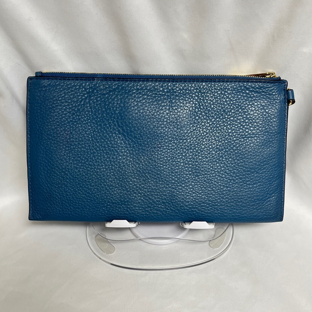 Michael Kors EUC, Smoky Blue Leather Clutch, gold tone hardware, beige fabric - Picture 3 of 12